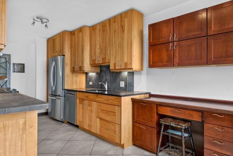380 Mountain Road Union City NJ 07087