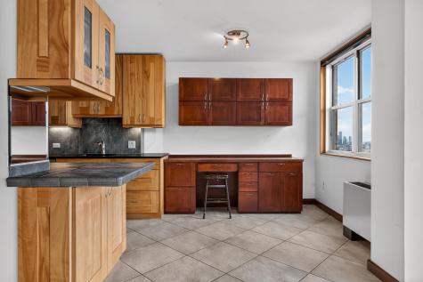 380 Mountain Road Union City NJ 07087