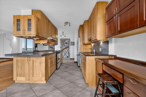 380 Mountain Road Union City NJ 07087