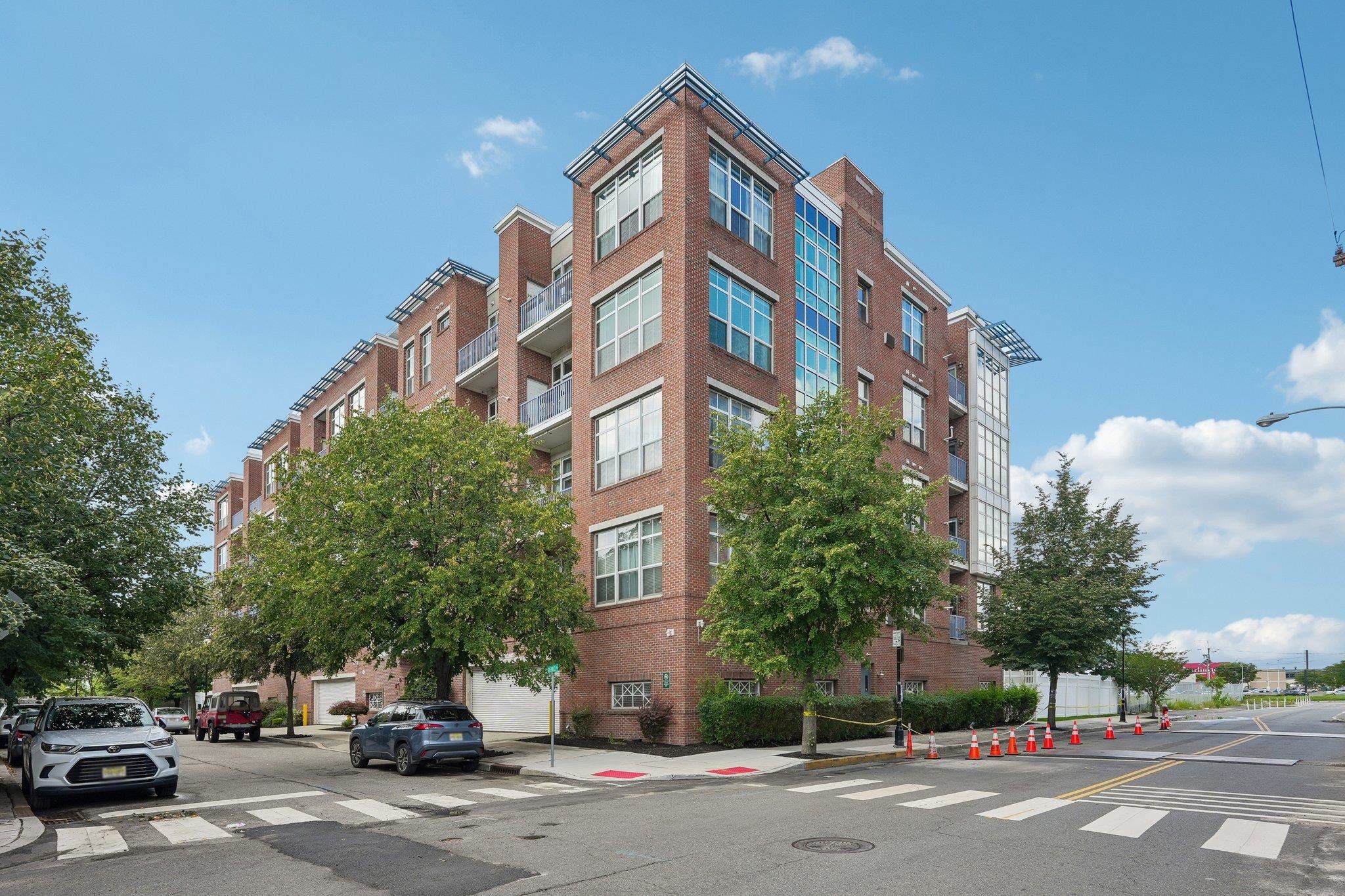 3 Greenwich Drive Jersey City NJ 07305