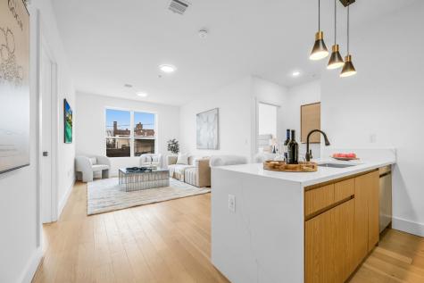 649 38th Street Union City NJ 07087