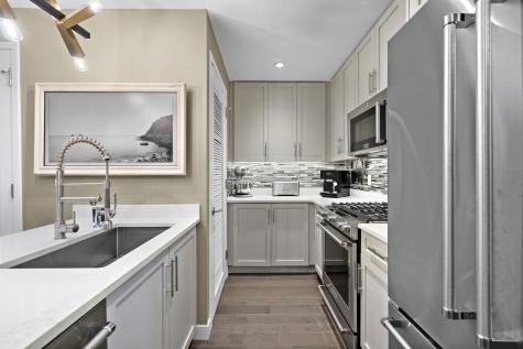 800 Avenue At Port Imperial Weehawken NJ 07086