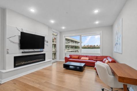 3 Somerset Lane Edgewater NJ 07020