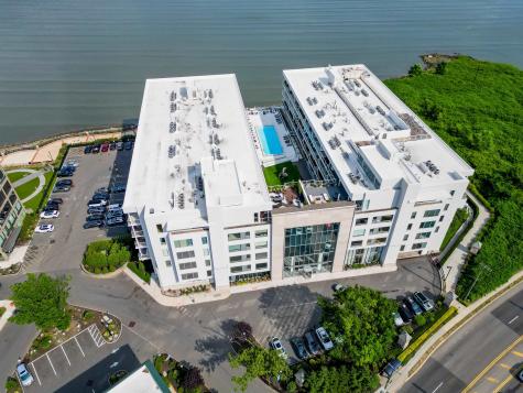 3 Somerset Lane Edgewater NJ 07020