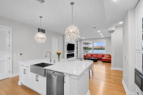 3 Somerset Lane Edgewater NJ 07020