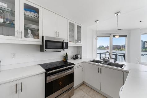 600 Harbor Boulevard Weehawken NJ 07086