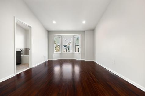 382 Kingston Court West New York NJ 07093