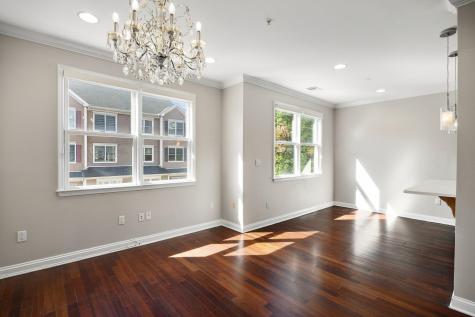 382 Kingston Court West New York NJ 07093