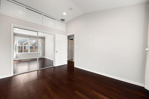 382 Kingston Court West New York NJ 07093