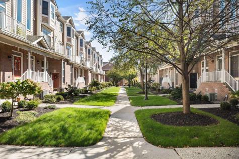 382 Kingston Court West New York NJ 07093