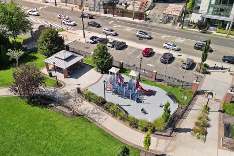 382 Kingston Court West New York NJ 07093