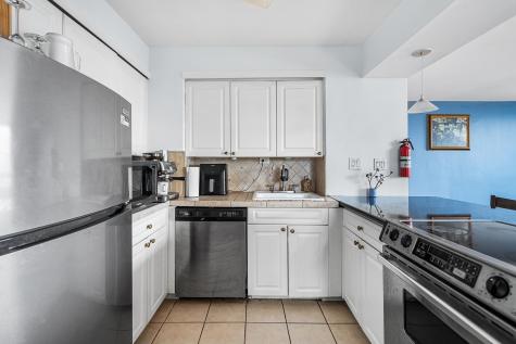 100 Manhattan Avenue Union City NJ 07087