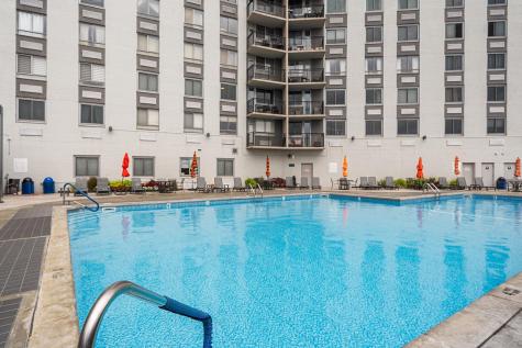 100 Manhattan Avenue Union City NJ 07087