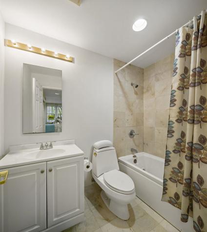 208 Shearwater Court West Jersey City NJ 07305