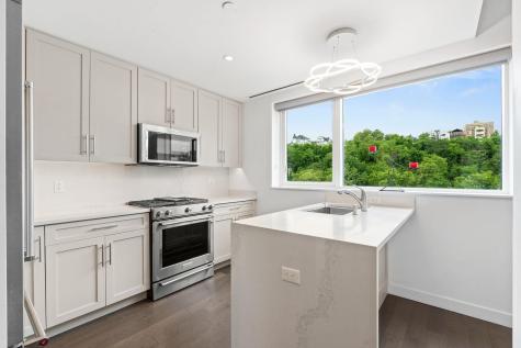 800 Avenue At Port Imperial Weehawken NJ 07086