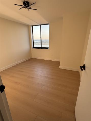 1740 Harmon Cove Tower Secaucus NJ 07094