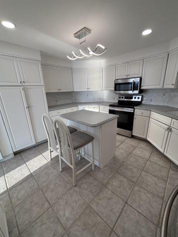 1740 Harmon Cove Tower Secaucus NJ 07094