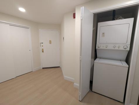 1740 Harmon Cove Tower Secaucus NJ 07094
