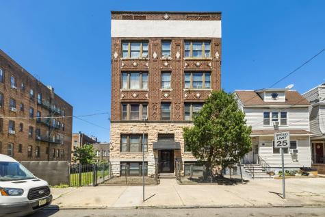 81 Romaine Avenue Jersey City NJ 07306