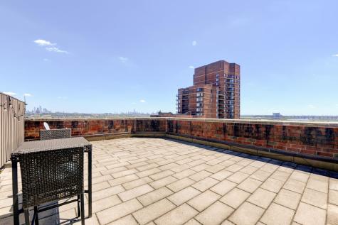 1528 Harmon Cove Tower Secaucus NJ 07094