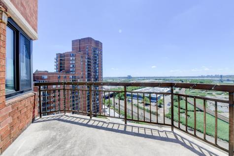 1528 Harmon Cove Tower Secaucus NJ 07094