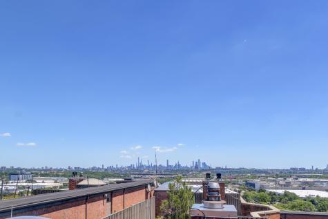 1528 Harmon Cove Tower Secaucus NJ 07094