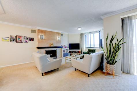 1528 Harmon Cove Tower Secaucus NJ 07094