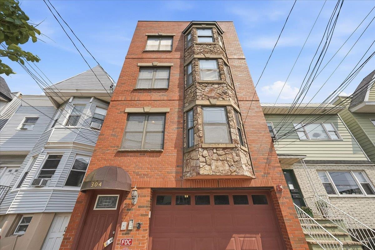 304 Palisade Avenue Union City NJ 07087