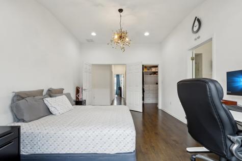 286 Roslyn Court West New York NJ 07093