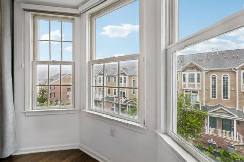 286 Roslyn Court West New York NJ 07093