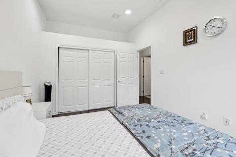 286 Roslyn Court West New York NJ 07093