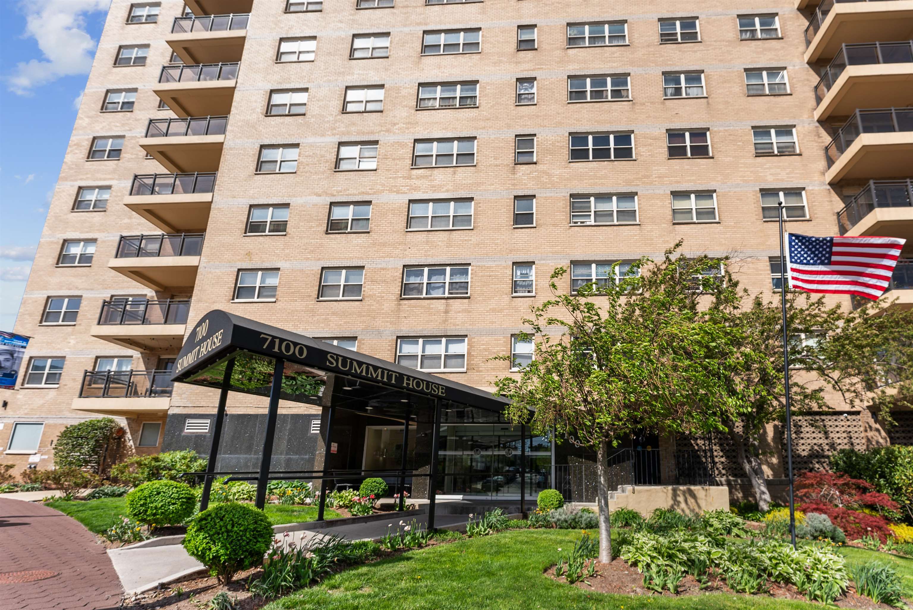7100 Boulevard East Guttenberg NJ 07093