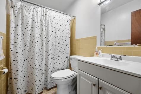 747 Riverside Avenue Lyndhurst NJ 07071