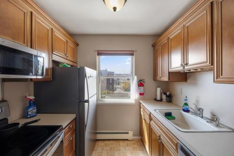 747 Riverside Avenue Lyndhurst NJ 07071