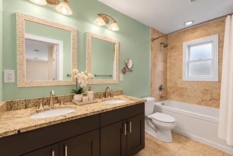 137 20th Street Union City NJ 07087