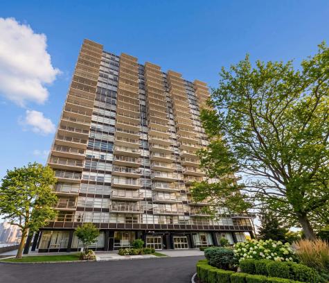 6050 Boulevard East West New York NJ 07093