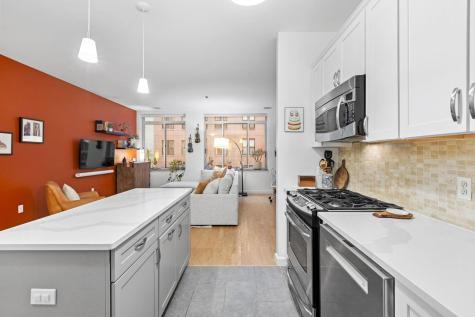 25 Mcwilliams Place Jersey City NJ 07302