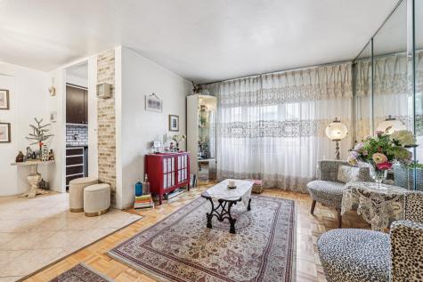 8811 Bergenline Avenue North Bergen NJ 07047