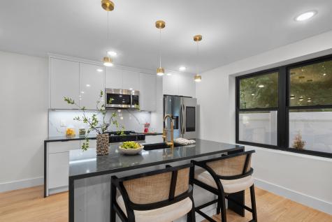 13 Wegman Court Jersey City NJ 07306
