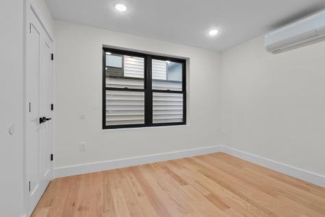 13 Wegman Court Jersey City NJ 07306