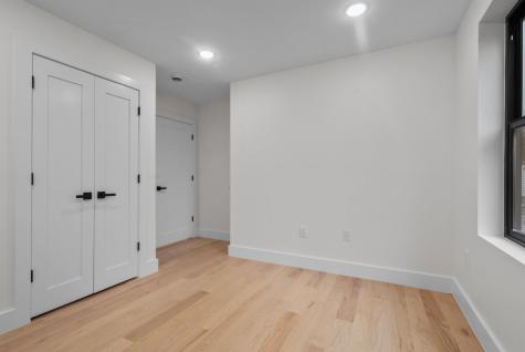13 Wegman Court Jersey City NJ 07306