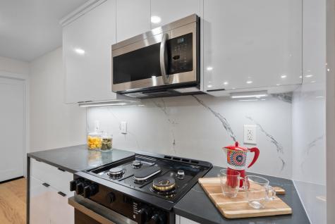13 Wegman Court Jersey City NJ 07306