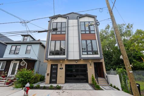 13 Wegman Court Jersey City NJ 07306