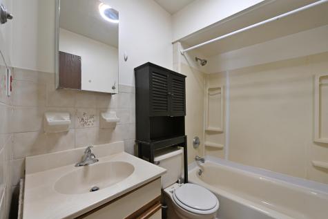 137 71st Street Guttenberg NJ 07093