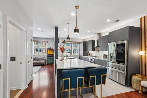 282 Roslyn Court West New York NJ 07093
