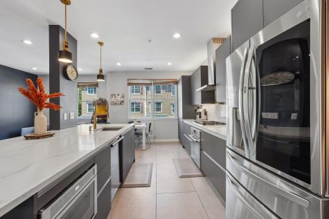 282 Roslyn Court West New York NJ 07093