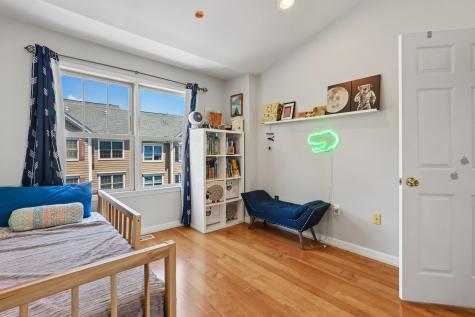 282 Roslyn Court West New York NJ 07093