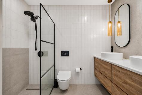 72 46th Street Weehawken NJ 07086