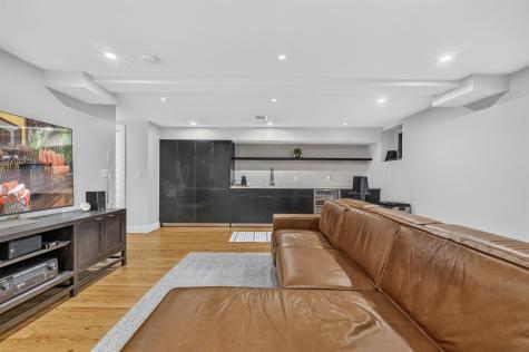 72 46th Street Weehawken NJ 07086