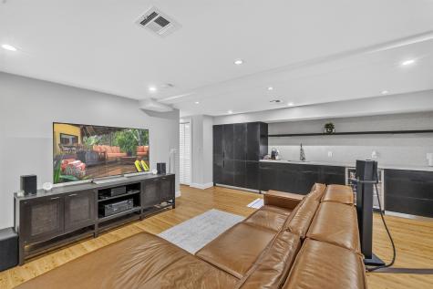 72 46th Street Weehawken NJ 07086